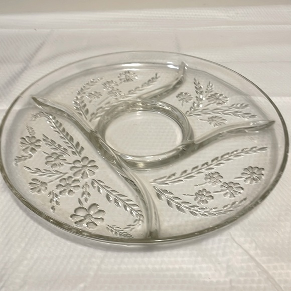 Vintage clear glass 5 compartment serving platter - Picture 1 of 5